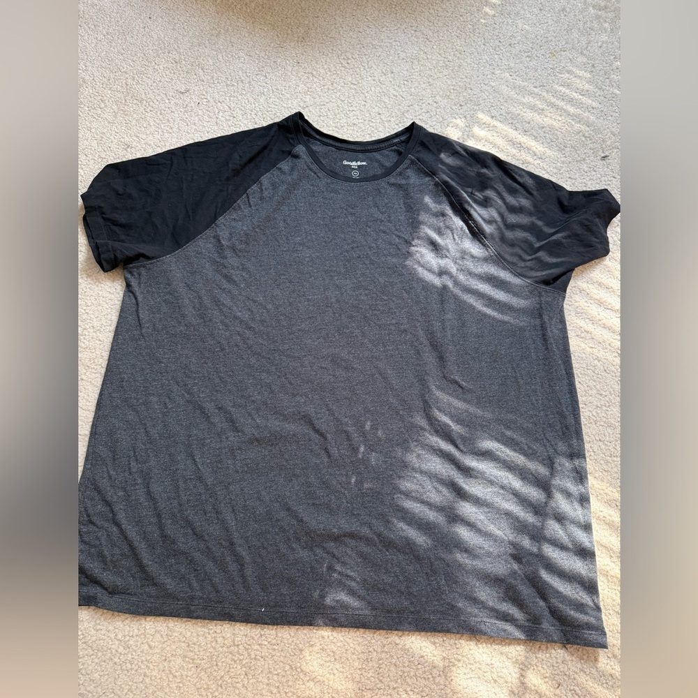 Goodfellow & Co Charcoal and Black Short Sleeve Tee